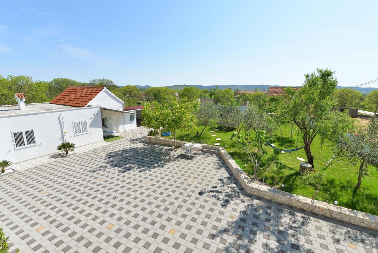 House Vidamo - Vacation Home With Swimming Pool Mala Cista Kültér fotó